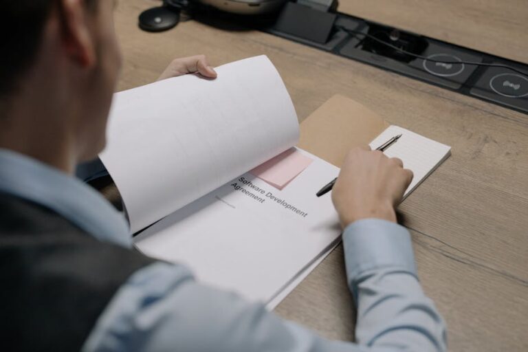 Software development SLAs: what to put in the contract 17 Software development SLAs: what to put in the contract